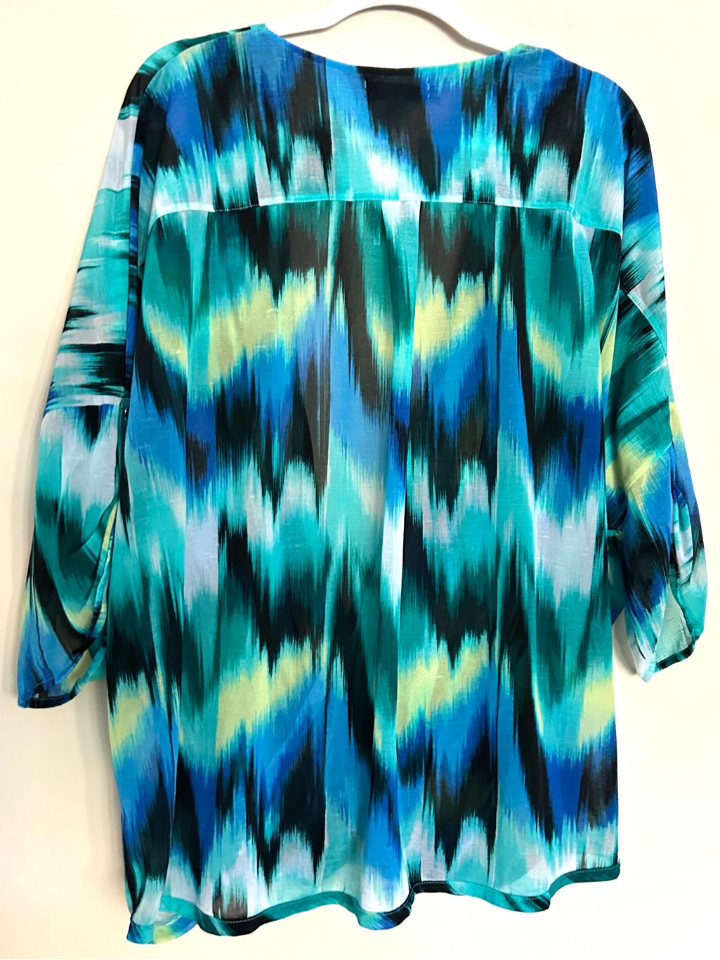 Jennifer Lopez Women’s Teal Blue Green Abstract Draped Blouse — image 6 of 8